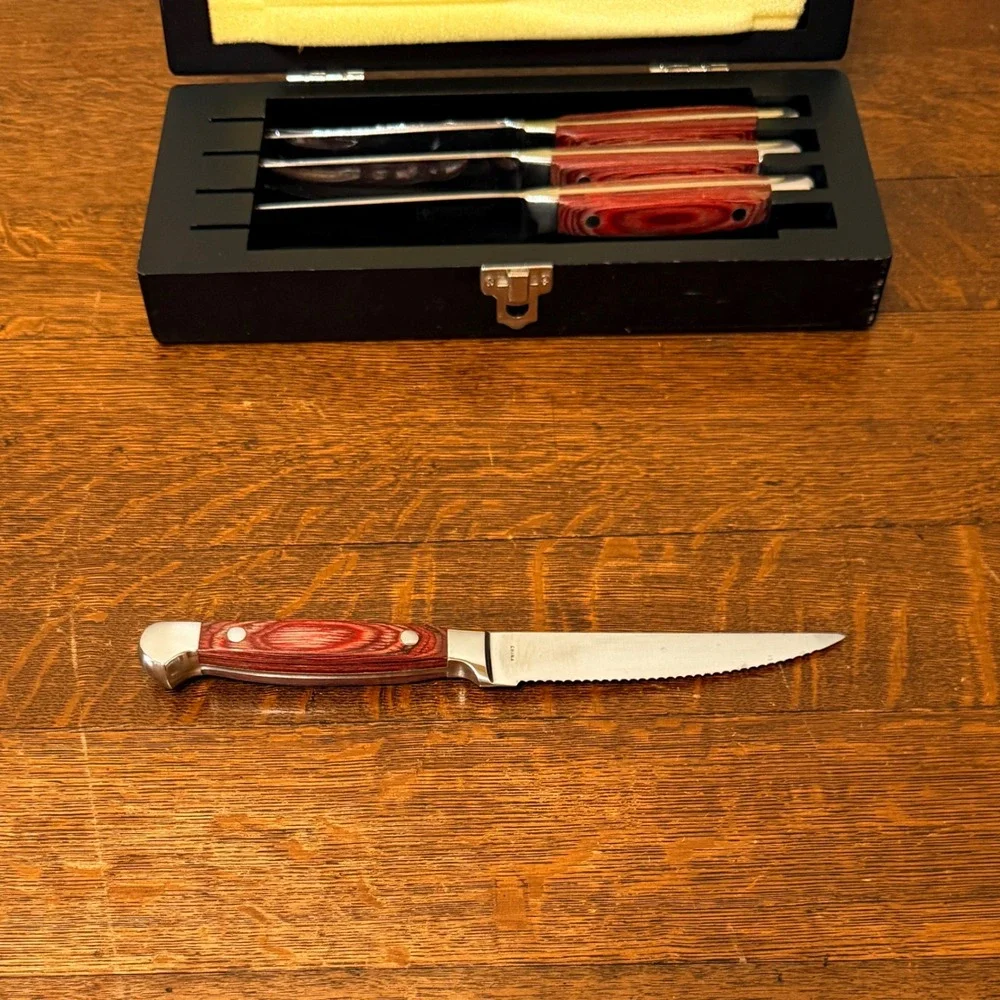 International Supreme Cutlery 4‎ Piece Steak Knife Set Red Pakkawood Wood Box